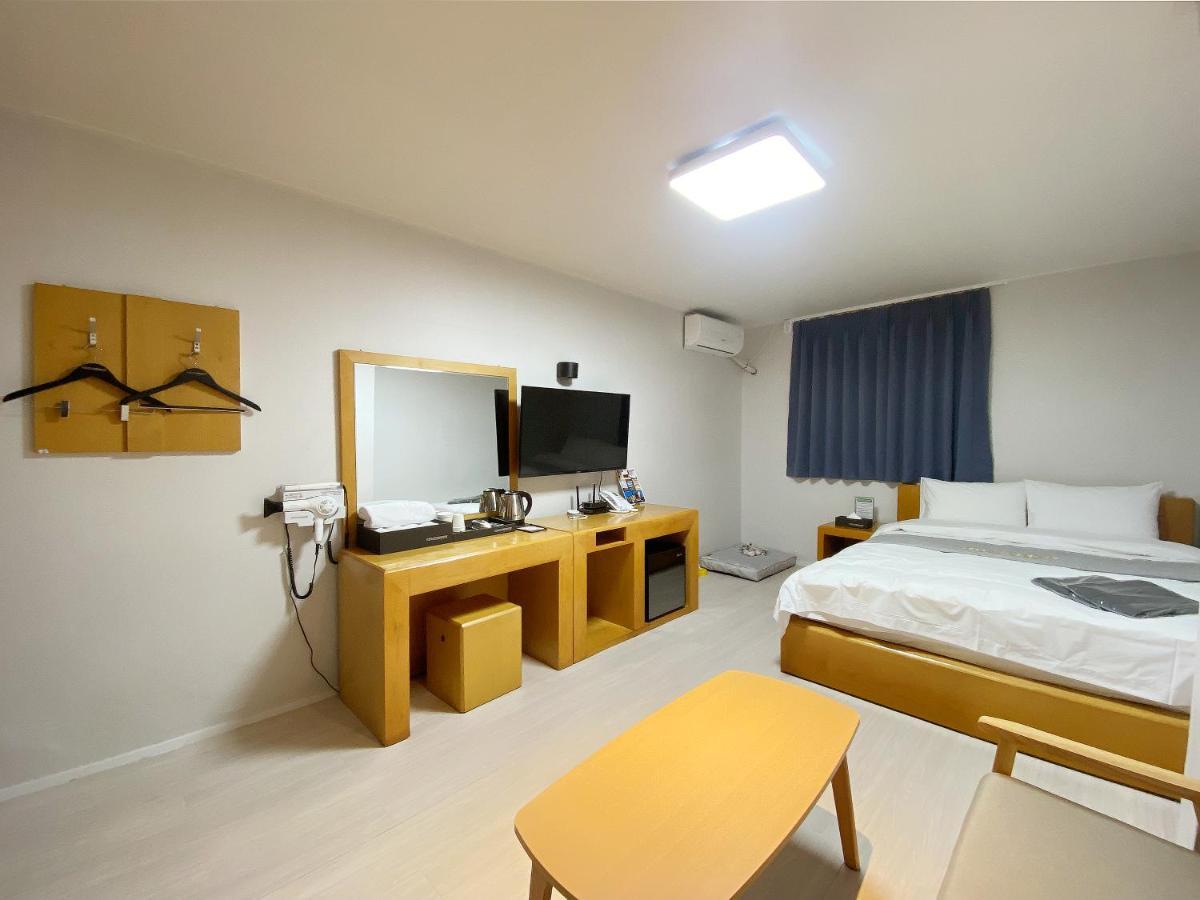 Suanbo Hot Spring Healing Hotel Chungju Buitenkant foto