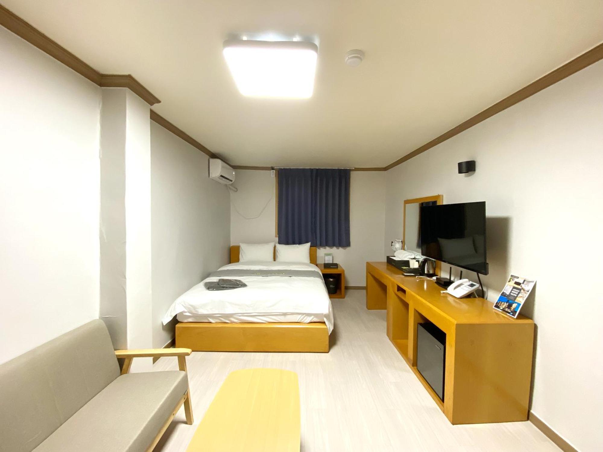 Suanbo Hot Spring Healing Hotel Chungju Buitenkant foto