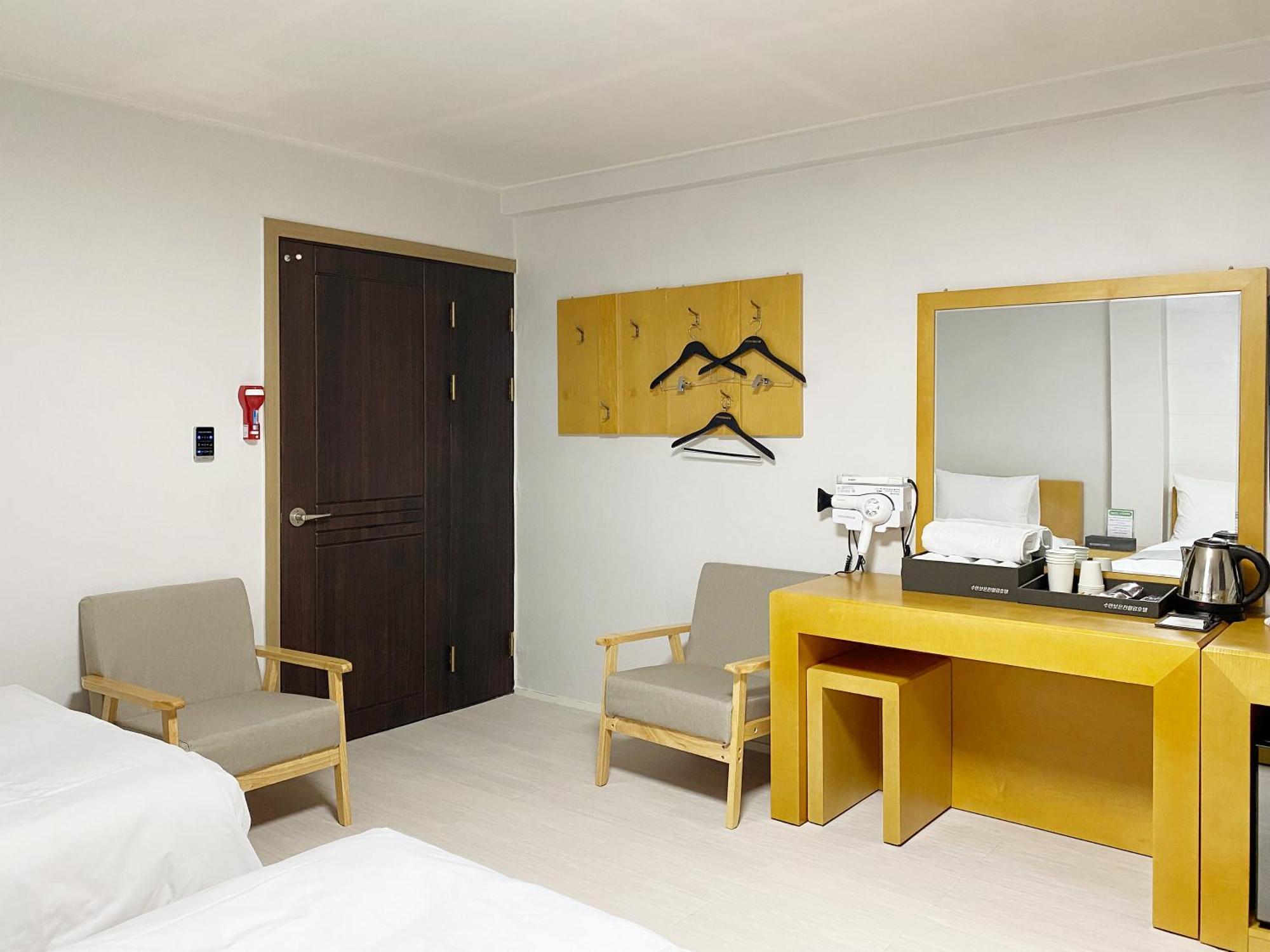 Suanbo Hot Spring Healing Hotel Chungju Buitenkant foto